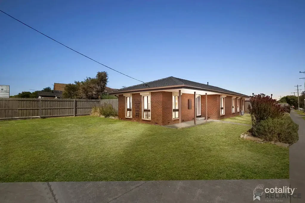 High-Exposure Craigieburn Location – Ideal for Medical, Allied Health or Childcare!