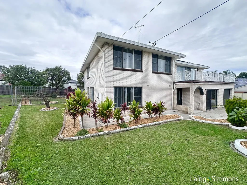 Spacious 7-Bedroom Family Home - Freshly Renovated + Solar + Huge Garage