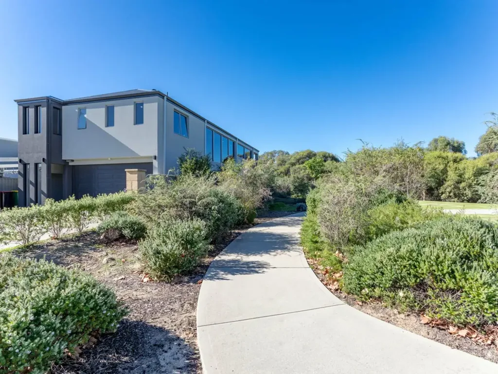 25 Grasby Way, Piara Waters, WA 6112