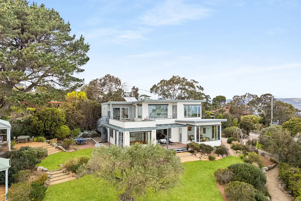 Mount Martha 6બેડરૂમ PANORAMIC BAY VIEWS ON HALF AN ACRE