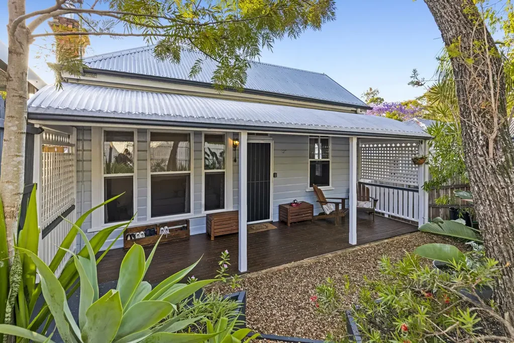 West End 4침실 Classic Queenslander Charm