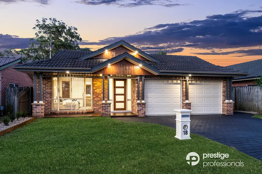 18 Alexandrina Court, Wattle Grove, NSW 2173