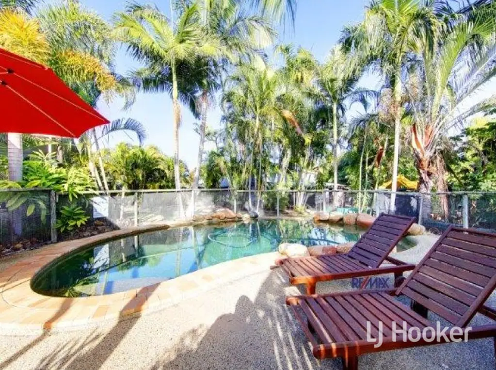 Belgian Gardens 2Habitaciones Renovator�s Dream in Prime Location - Endless Potential at 149 Bundock Street, B