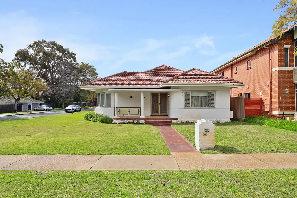 66 Holmfirth Street, Menora, WA 6050