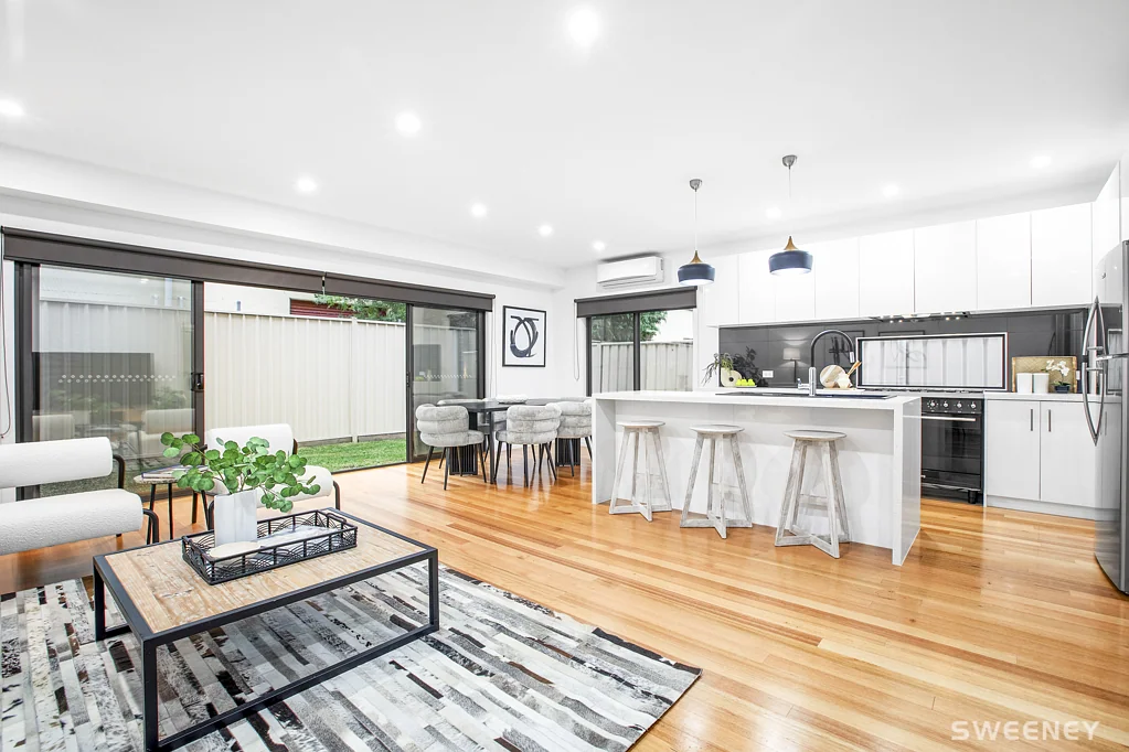 2/6 Clematis Avenue, Altona North, VIC 3025