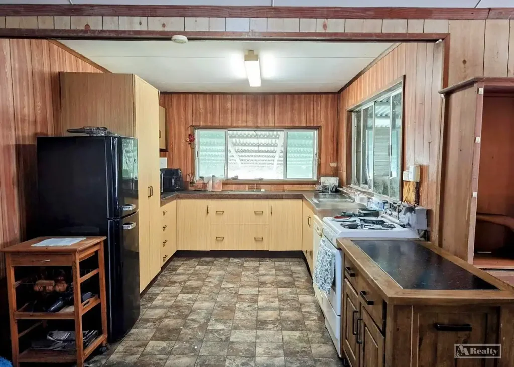 19 Moriarty Street, Goondi Hill, QLD 4860