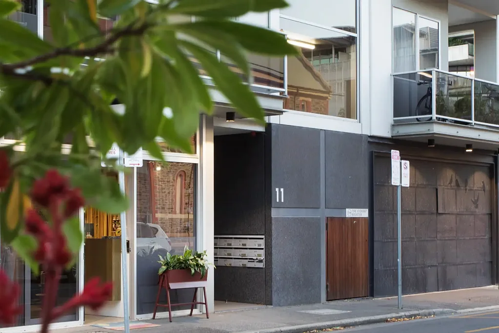 Adelaide 2બેડરૂમ North facing top floor in boutique building