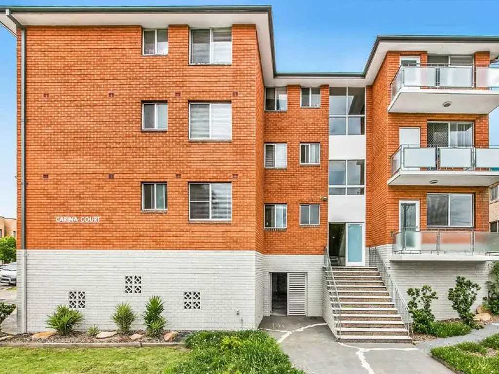 Newly renovated two bedroom unit located in the heart of Merrylands!