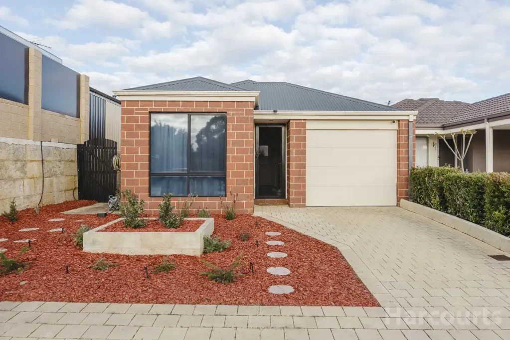 Sinagra 3Moenga An Affordable Opportunity with Plenty of Potential