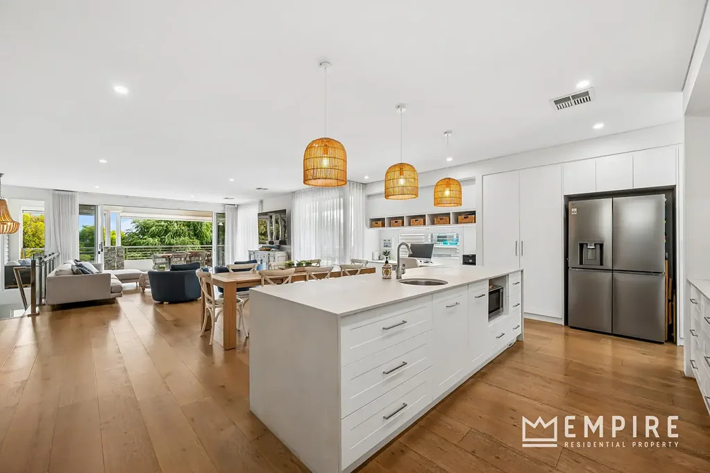 North Coogee 3ห้องนอน Contemporary Comfort at the Water’s Edge