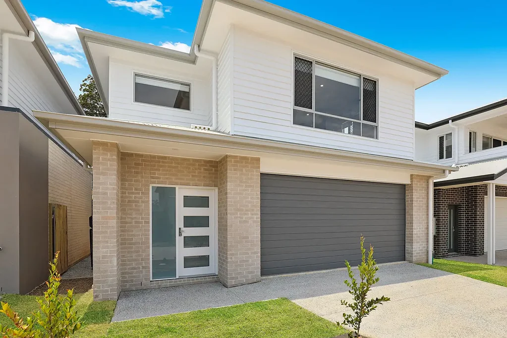 Spacious Family Home with Dual Living in Azure Estate - This property is currently for sale