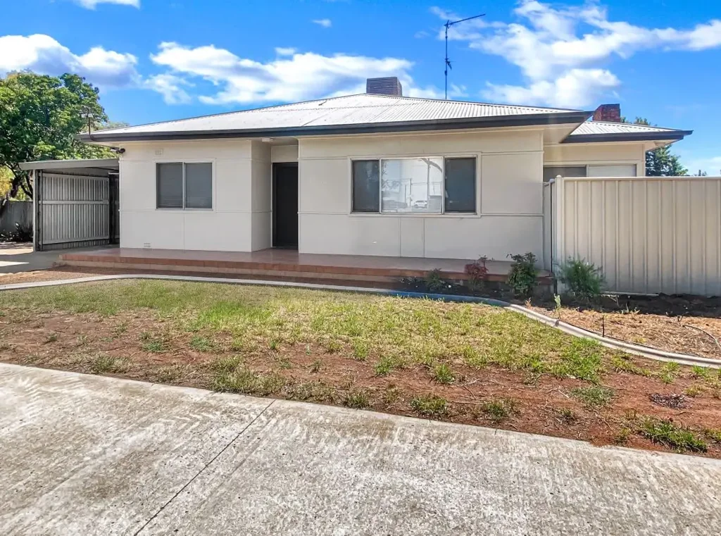 Leeton 3Moenga PERFECT LOCATION