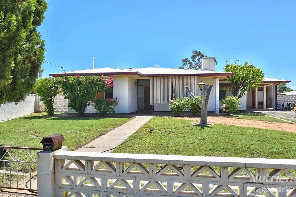 48 Poeppel Gardens, Gillen, NT 870
