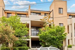 15/16-24 Lydbrook Street, Westmead