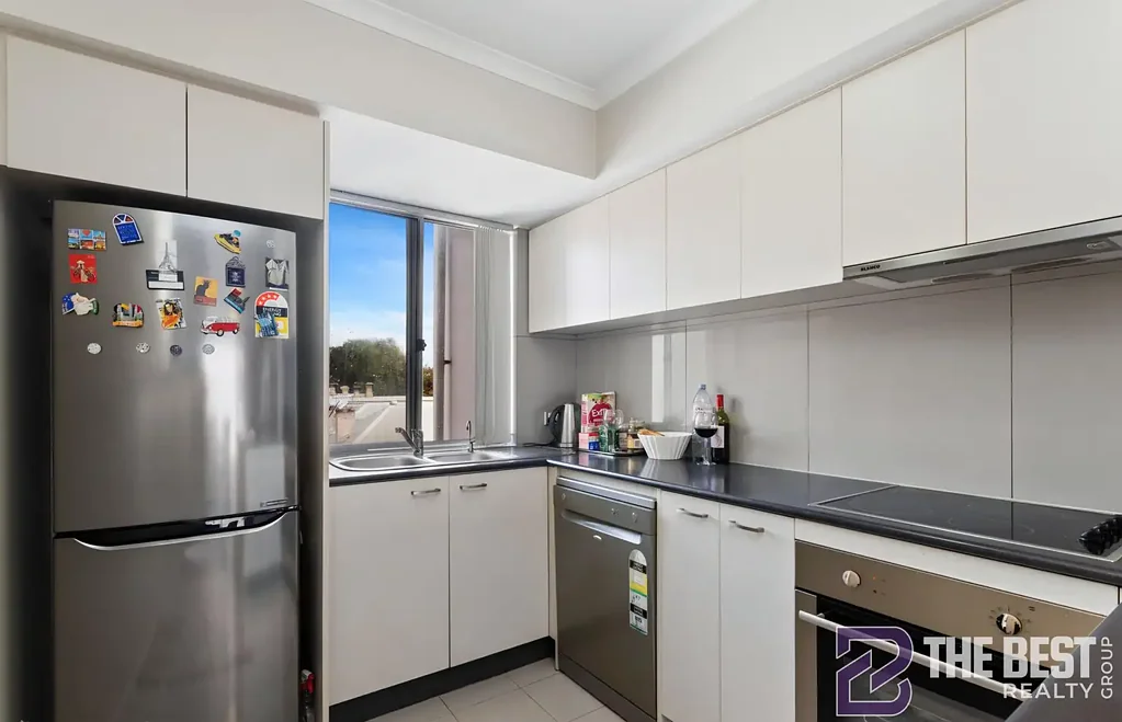 West Perth 2房  Discover Your Perfect Urban Oasis
