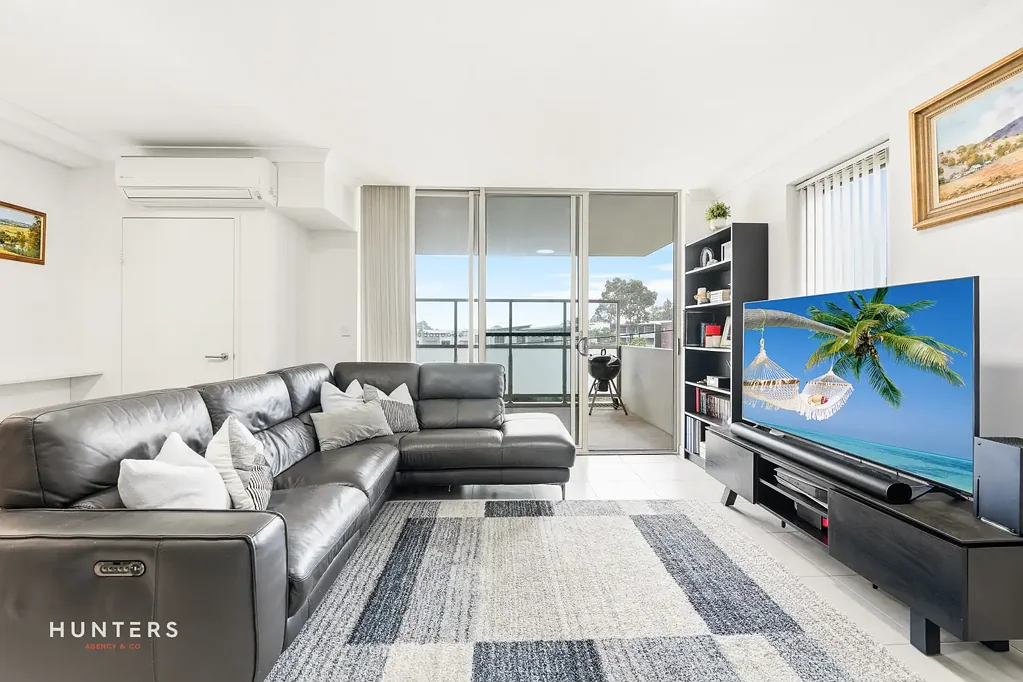 Wentworthville 2ห้องนอน Light-Filled North East facing Apartment in the Heart of Wentworthville