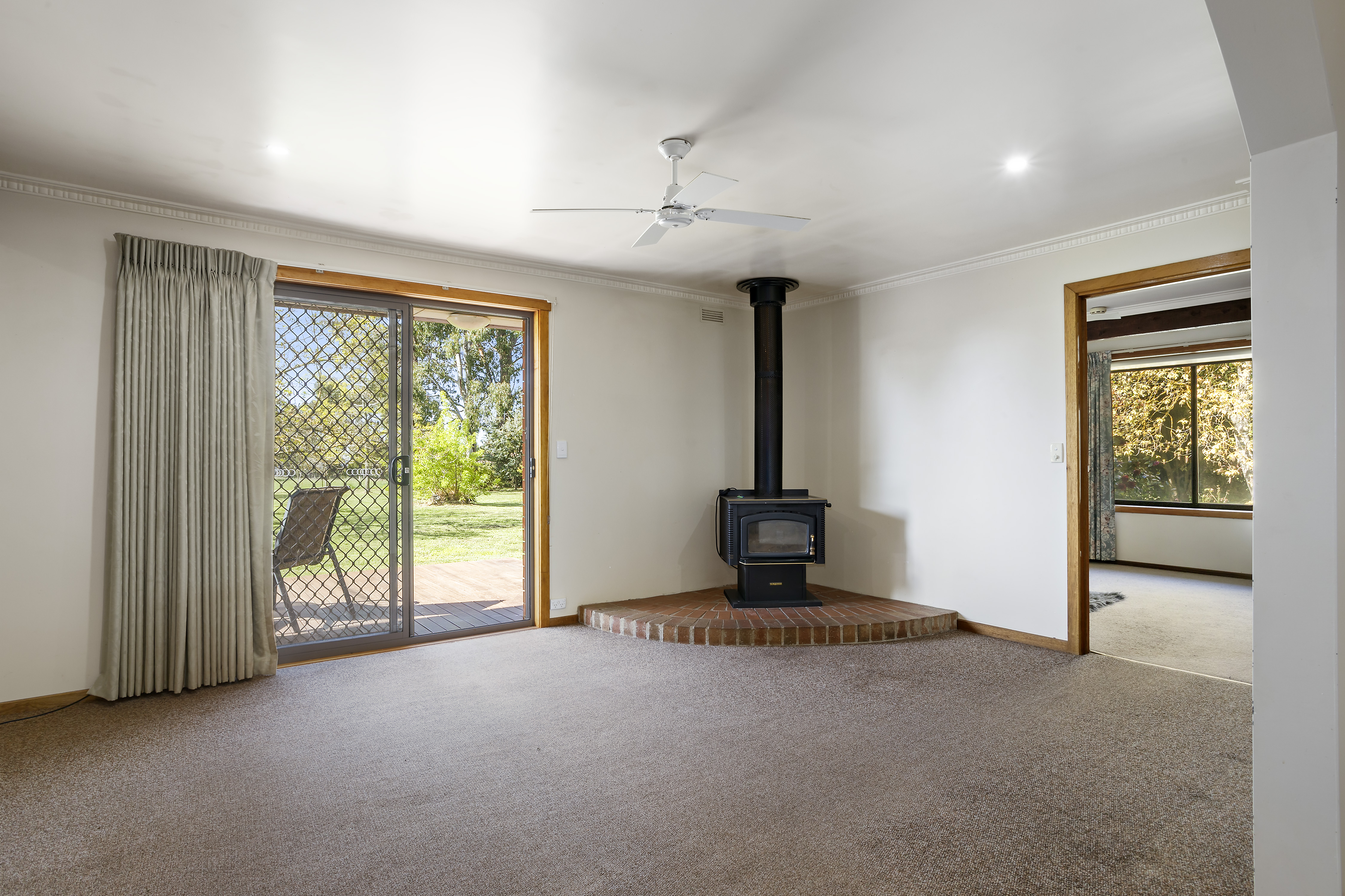 19 SPRING ST, GLENLYON VIC 3461, 0 chambres, 0 salles de bain, House