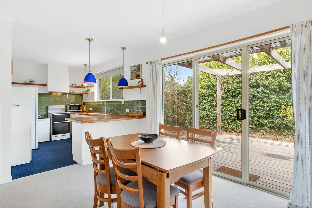 Barwon Heads 2房  Private, peaceful living near parkland