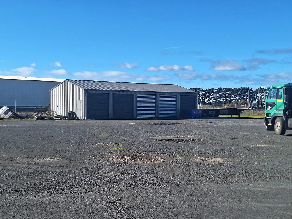 Bell Block  For Lease - High-Impact Commercial Property