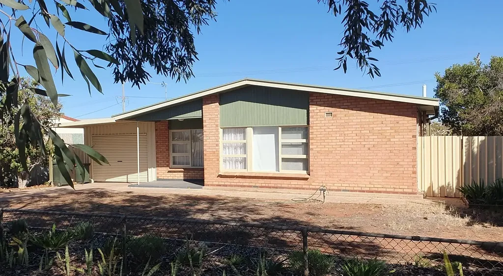 Whyalla Stuart 3Habitaciones START FRESH !