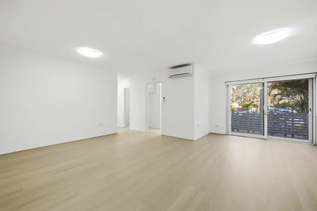 Updated Ground Floor Contemporary Apartment