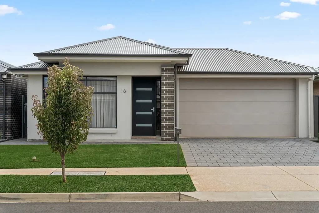 18 Lagoon Circuit, Aldinga Beach, SA 5173