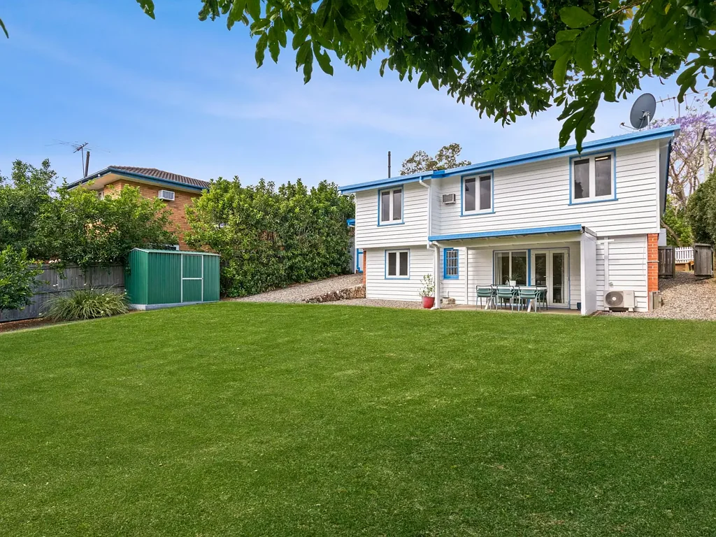 17 Harvard Street, Kenmore, QLD 4069