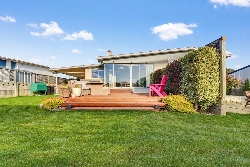 Gore 4Kwarto Four Bedrooms and Two Living Areas?  Yes Please!