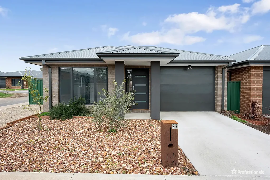 27 Grace Street, Maryborough, VIC 3465