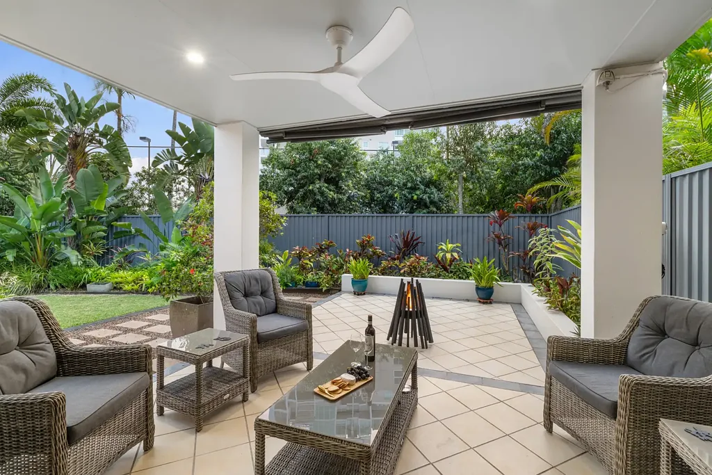 Pelican Waters 3房  LUXURY FREEHOLD VILLA IN BOUTIQUE COMPLEX!
