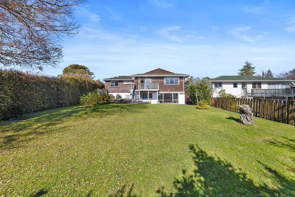 8 Jade Avenue, Pakuranga Heights, Manukau City, Auckland