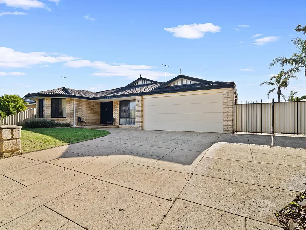 Meadow Springs 4침실 Renovated comfort with workshop & side access.