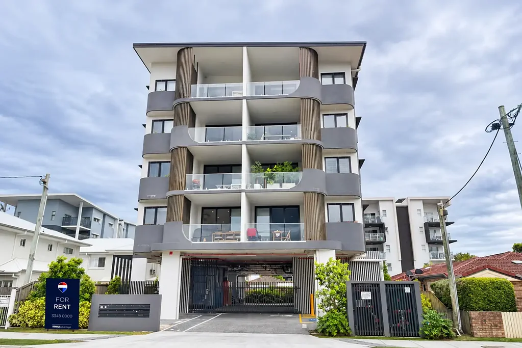 Modern Bayside Living in Bayrise Apartments