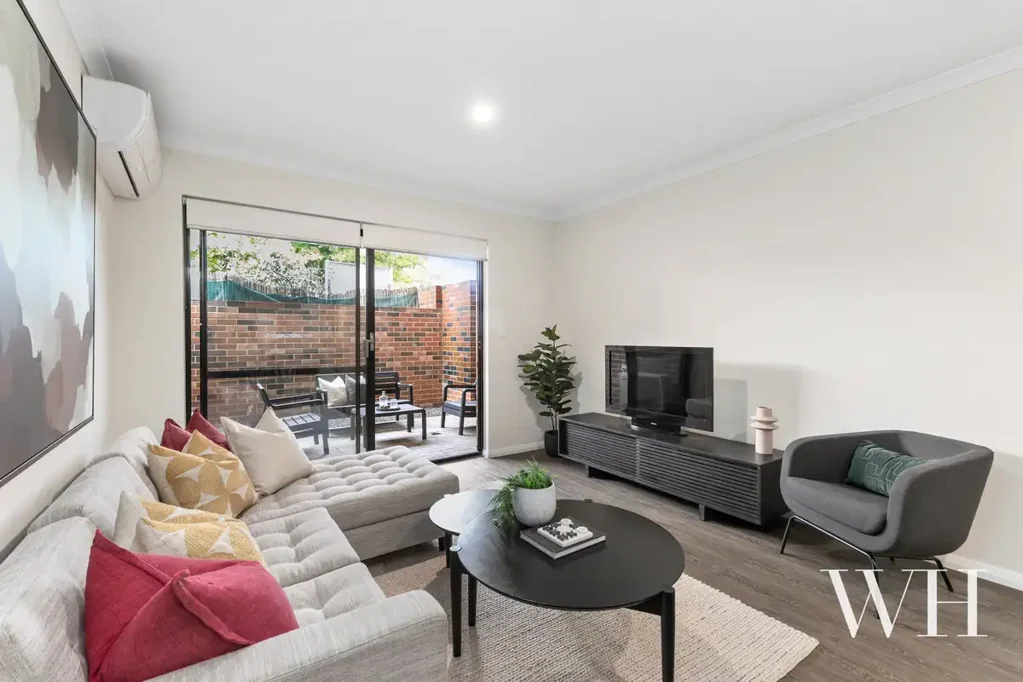 Modern Apartment Living Close to Freo