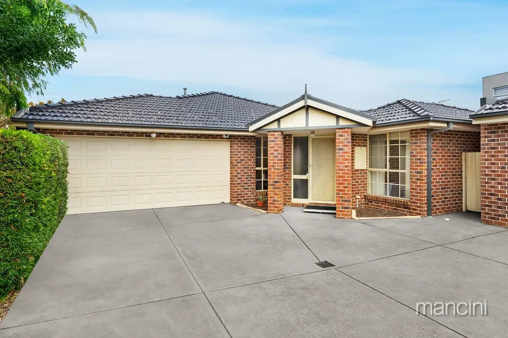 2/11 Maidstone Street, Altona, VIC 3018