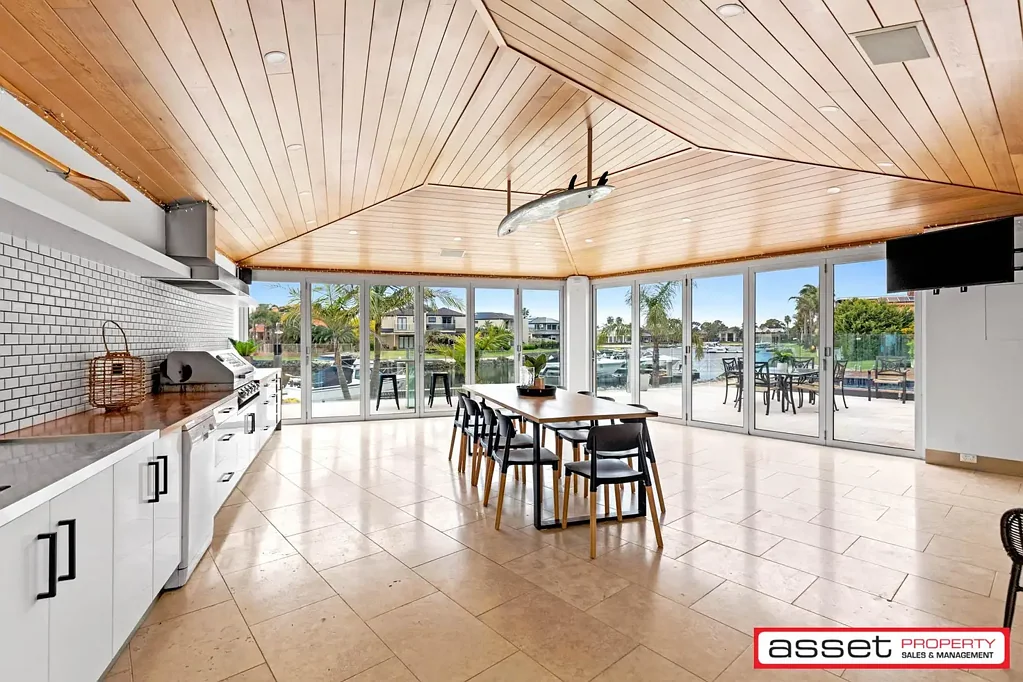 Patterson Lakes 4બેડરૂમ Waterfront Sanctuary with Resort-Style Alfresco Living
