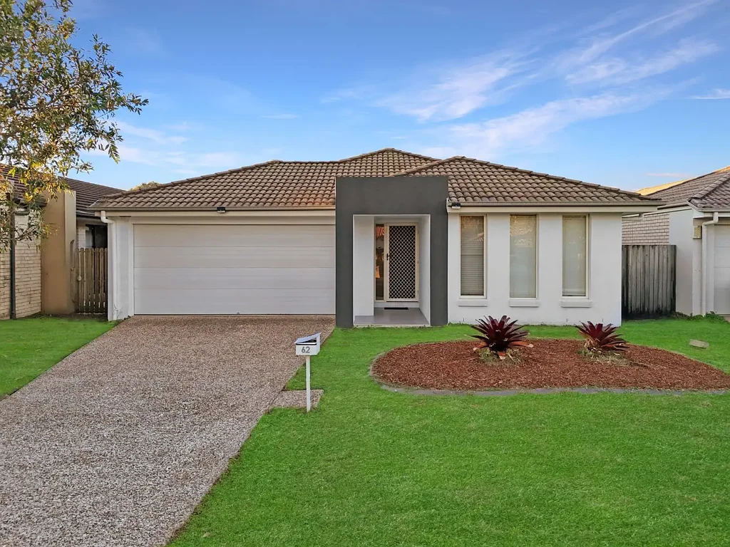 Redbank Plains 4ਬੈੱਡਰੂਮ For Sale – 62 Huntly Crescent, Redbank Plains QLD 4301 Move-In Ready | Stylish Finishes | 439sqm Block