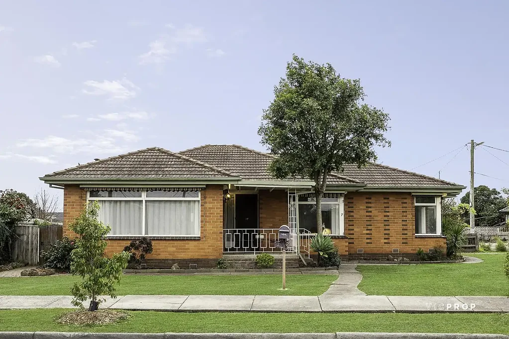 Bundoora 3 Bedroom Comfortable Family Living on Approximately 580sqm