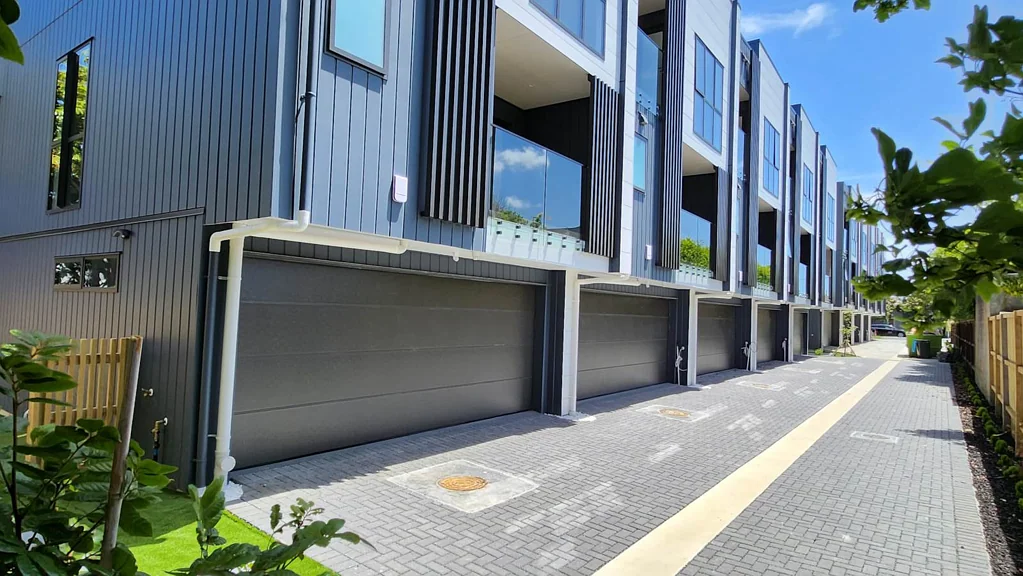 Epsom 4ਬੈੱਡਰੂਮ End Unit-Double GZ