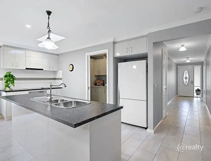 18 Ensign St, Coronet Bay, Traralagon , 4 rūma, 2 rūma horoi, House