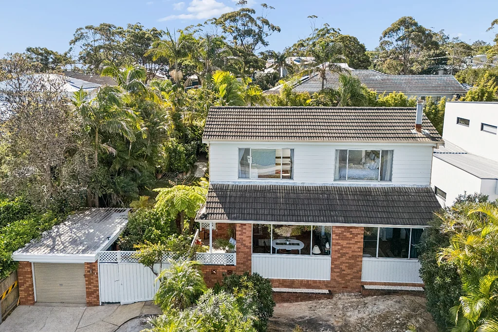 Collaroy Plateau 3 Slaapkamer COASTAL LIVING AT ITS FINEST - SWEEPING CITY & DISTRICT VIEWS