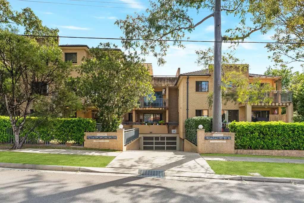 2/71-75 Clyde Street, Guildford, NSW 2161