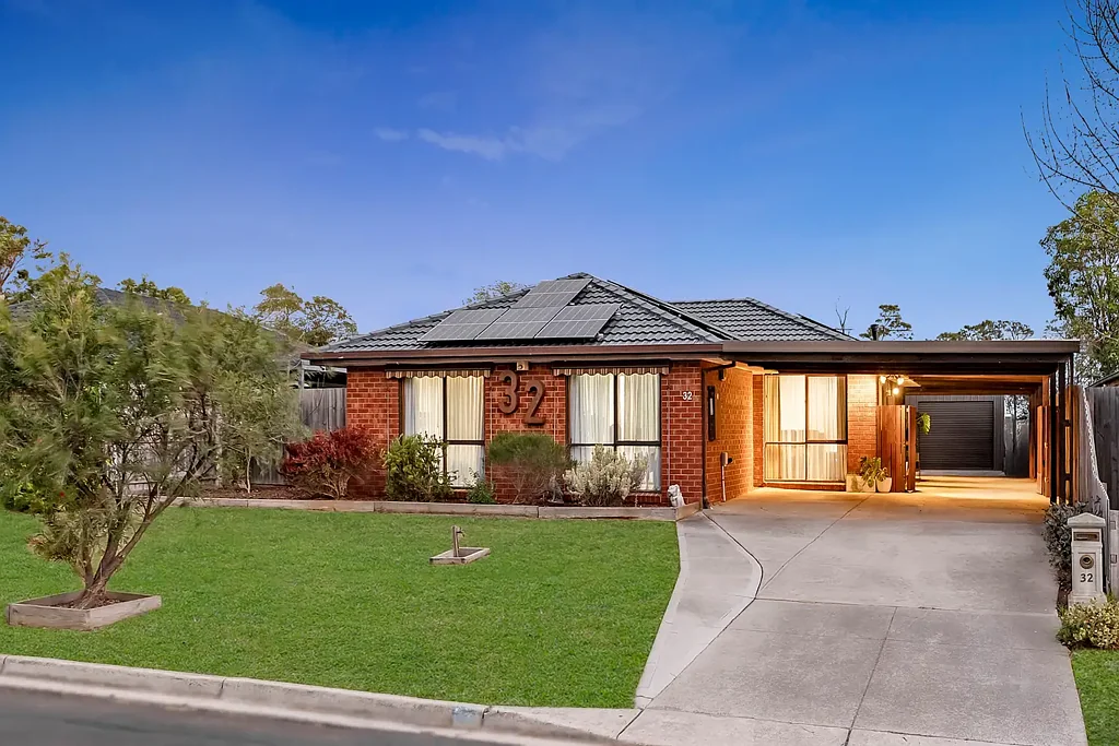 Cranbourne 3침실 Nest or Invest with potential subdivision(STCA)