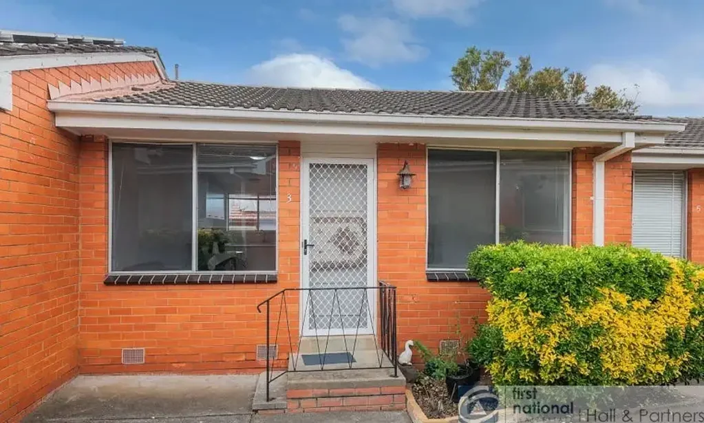 Great location & Low Maintenance