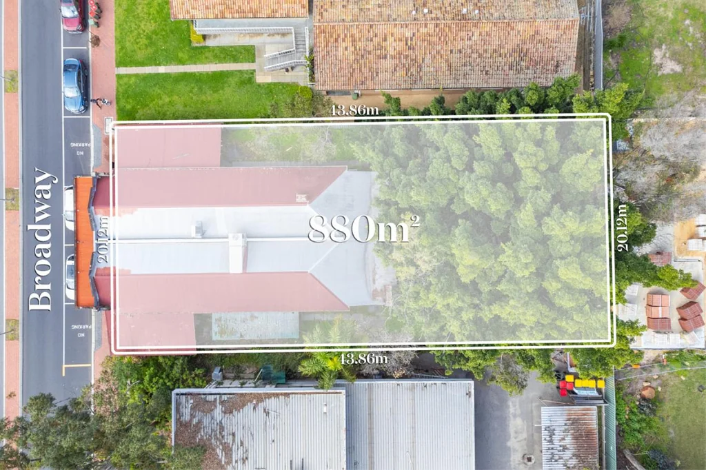 Nedlands 4Zimmer ICONIC NEDLANDS SITE + 880SQM + RAC3