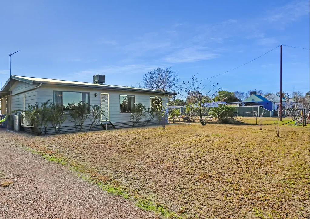 12 Talbot Street, Quandialla, NSW 2721