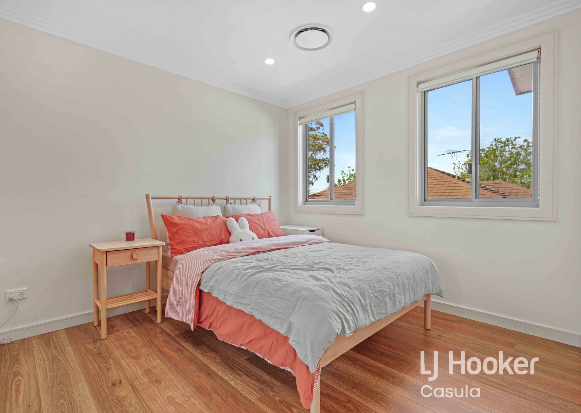 UNIT 2 20 BLACKWOOD AV, CASULA NSW 2170, 0 phòng ngủ, 0 phòng tắm, Townhouse