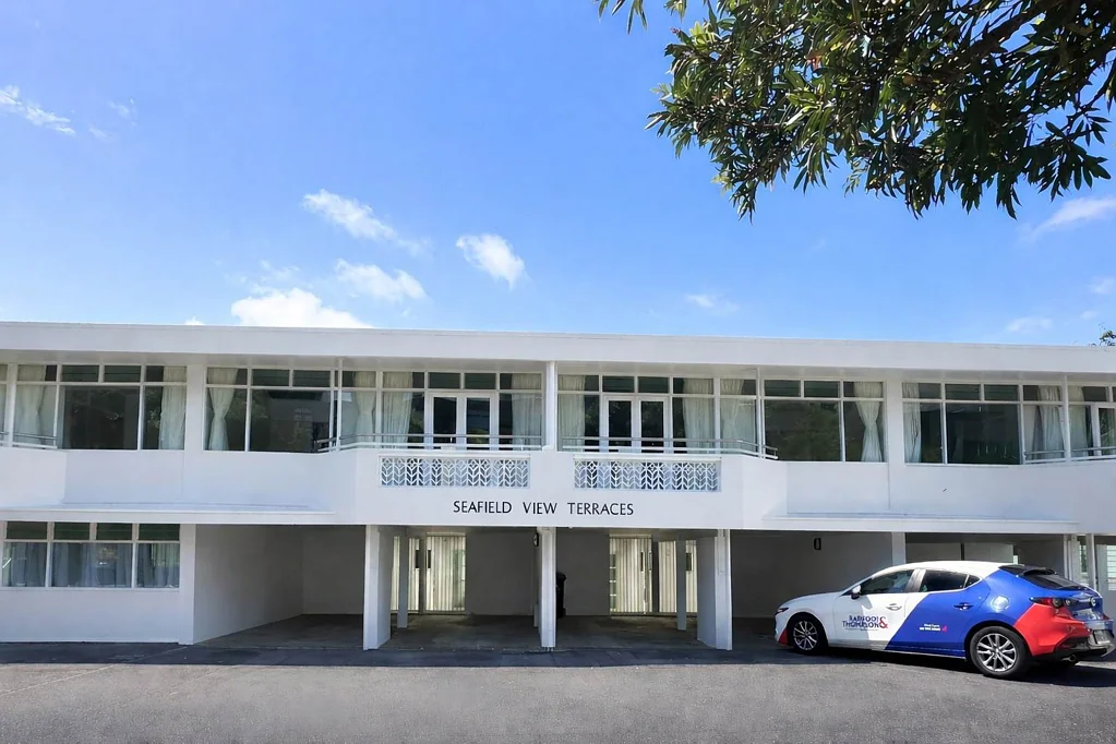 Renovated apartments located in the heart of G...