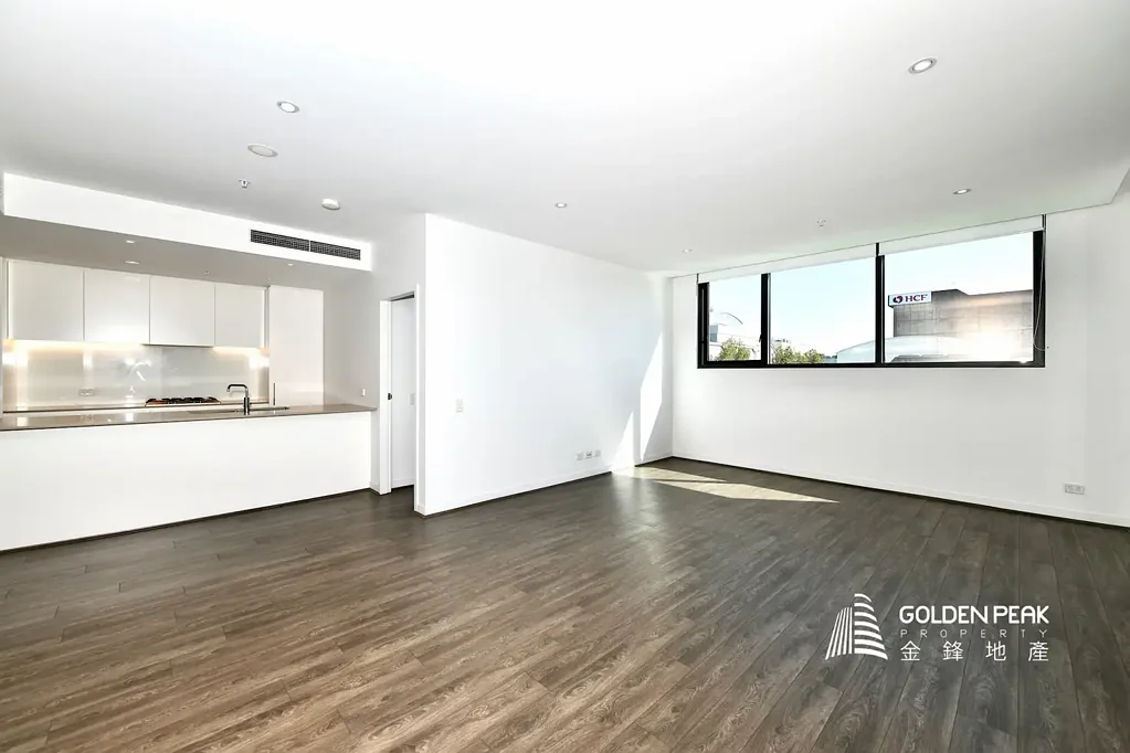 *** Deposit taken after 1st inspection *** Modern 2-bedroom family home in Chatswood