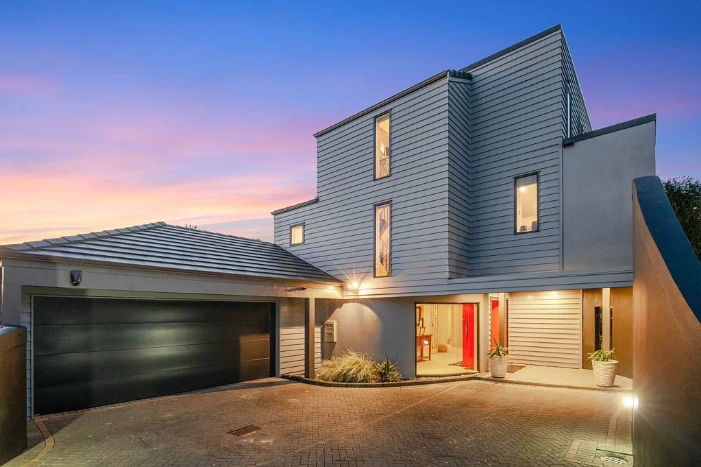 Orakei 3房  Edgy Design.  City & Water Views